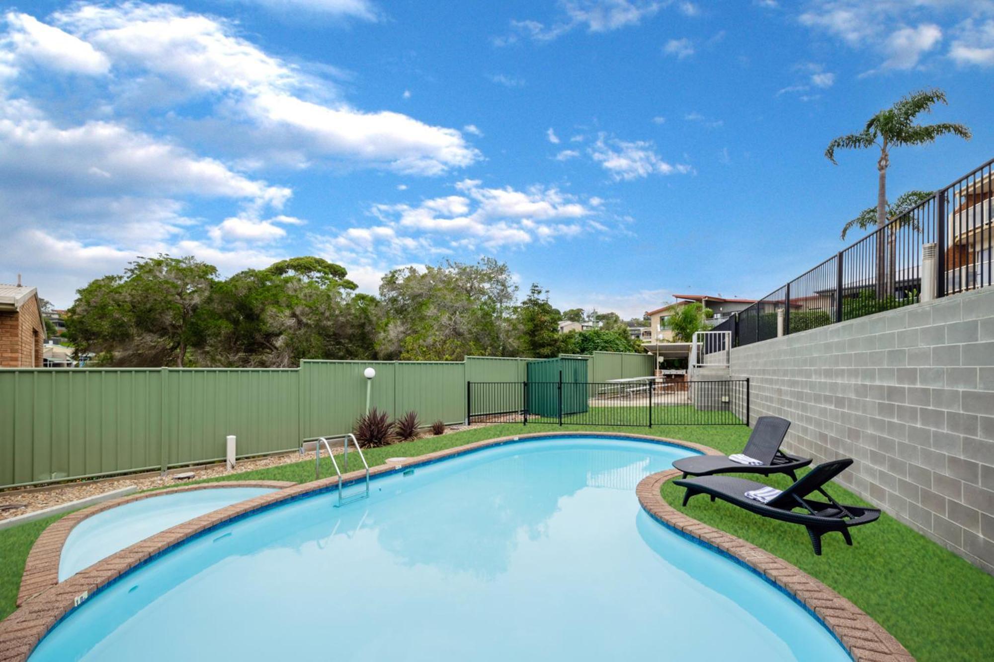 Sapphire Waters Motor Inn Merimbula Exteriör bild